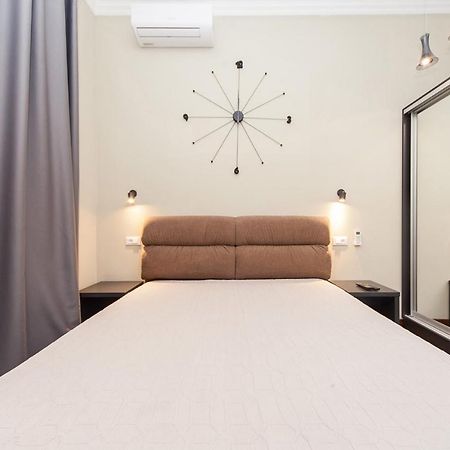 Goodrest On Deribasovskaya Apartment Odessa Luaran gambar