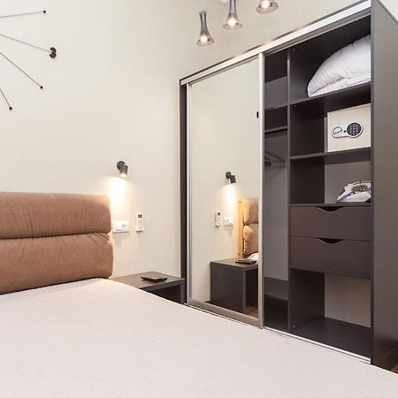 Goodrest On Deribasovskaya Apartment Odessa Luaran gambar