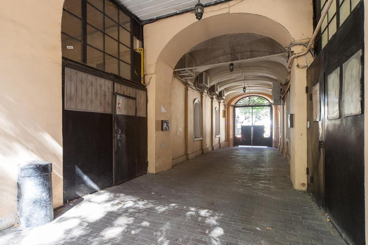 Goodrest On Deribasovskaya Apartment Odessa Luaran gambar