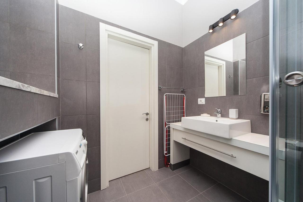 Goodrest On Deribasovskaya Apartment Odessa Luaran gambar